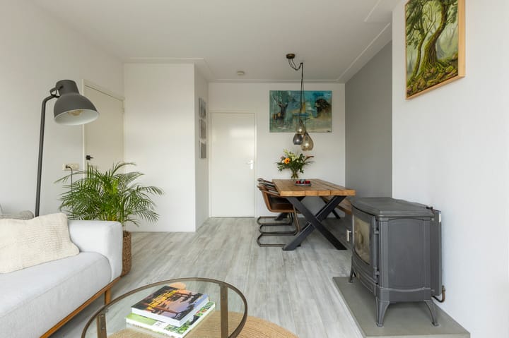 Photo 6 of Floreslaan 22