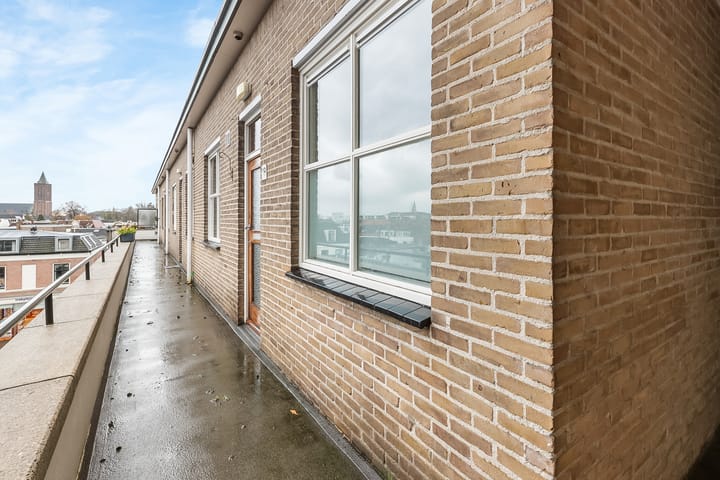 Foto 7 van Julianaplein 18