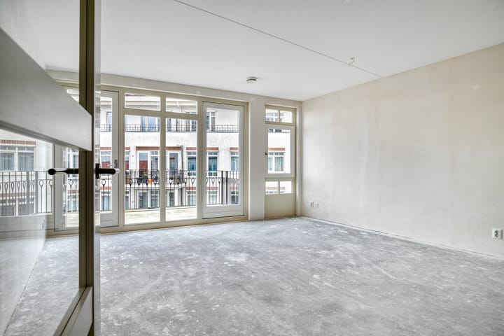 Foto 11 van De Klok 373