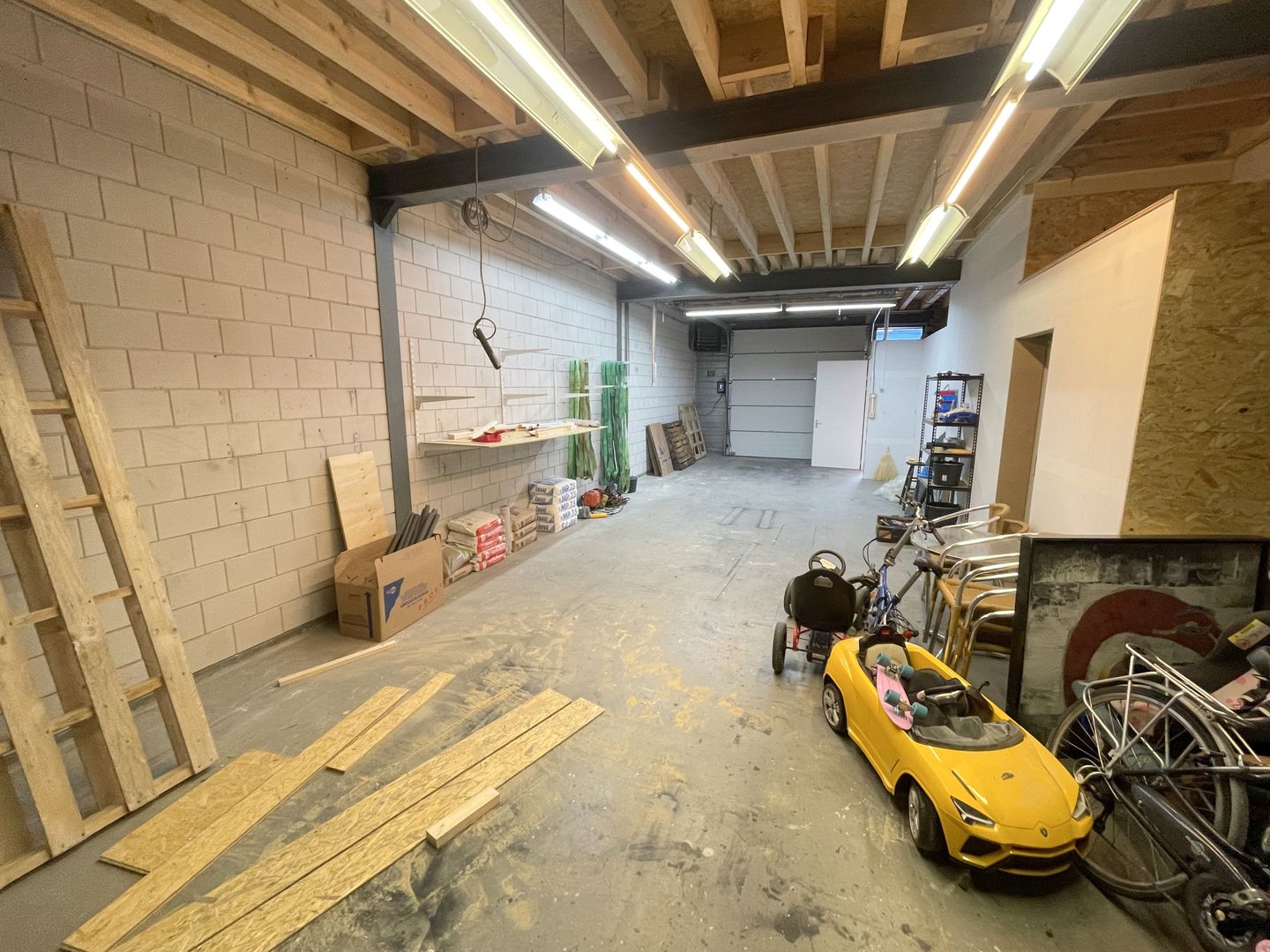 Bekijk foto 3 van Dynamoweg 11