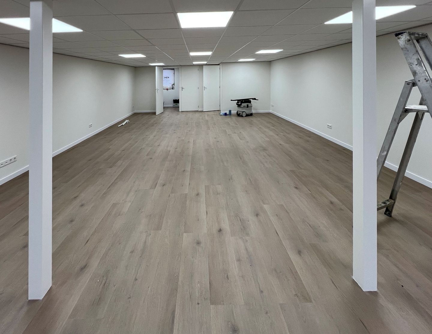 Bekijk foto 3 van Middenbaan 73