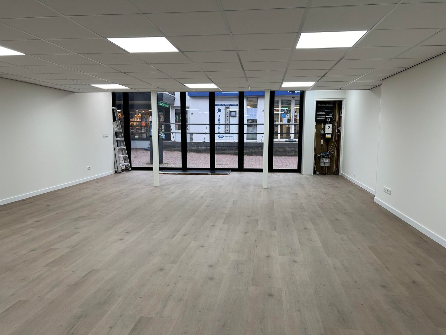 Bekijk foto 4 van Middenbaan 73