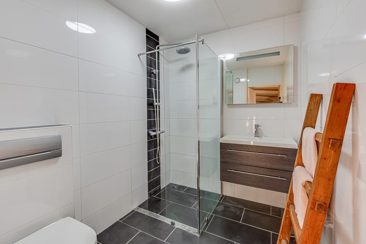 Foto 20 van Levina Teerlinglaan 23