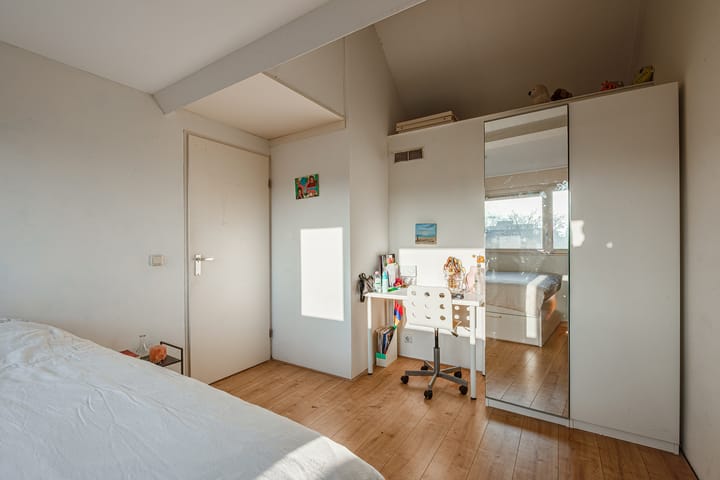 Foto 32 van Levina Teerlinglaan 23