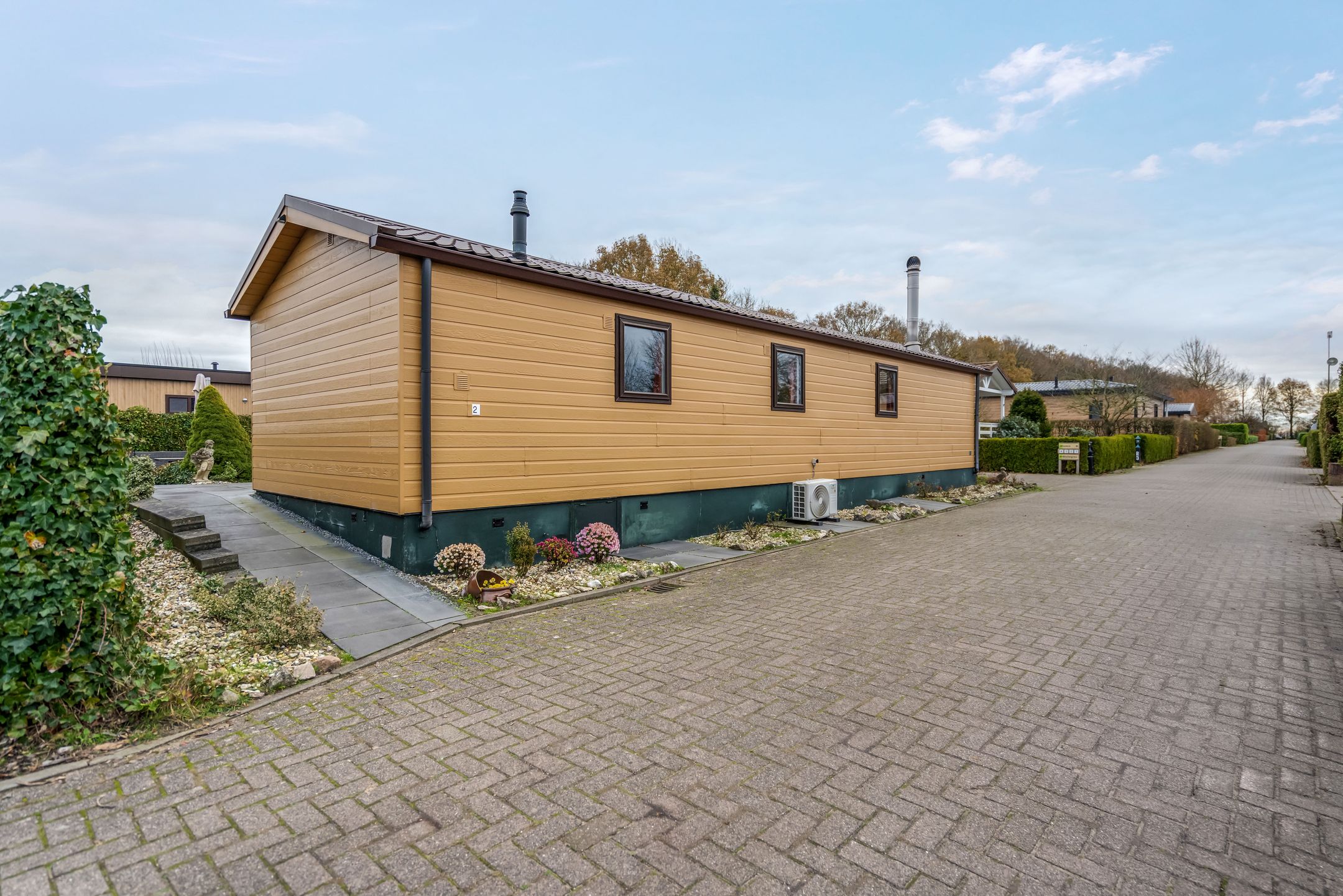 2-bedroom freehold villa in Sint Jansklooster — photo 4 of 5