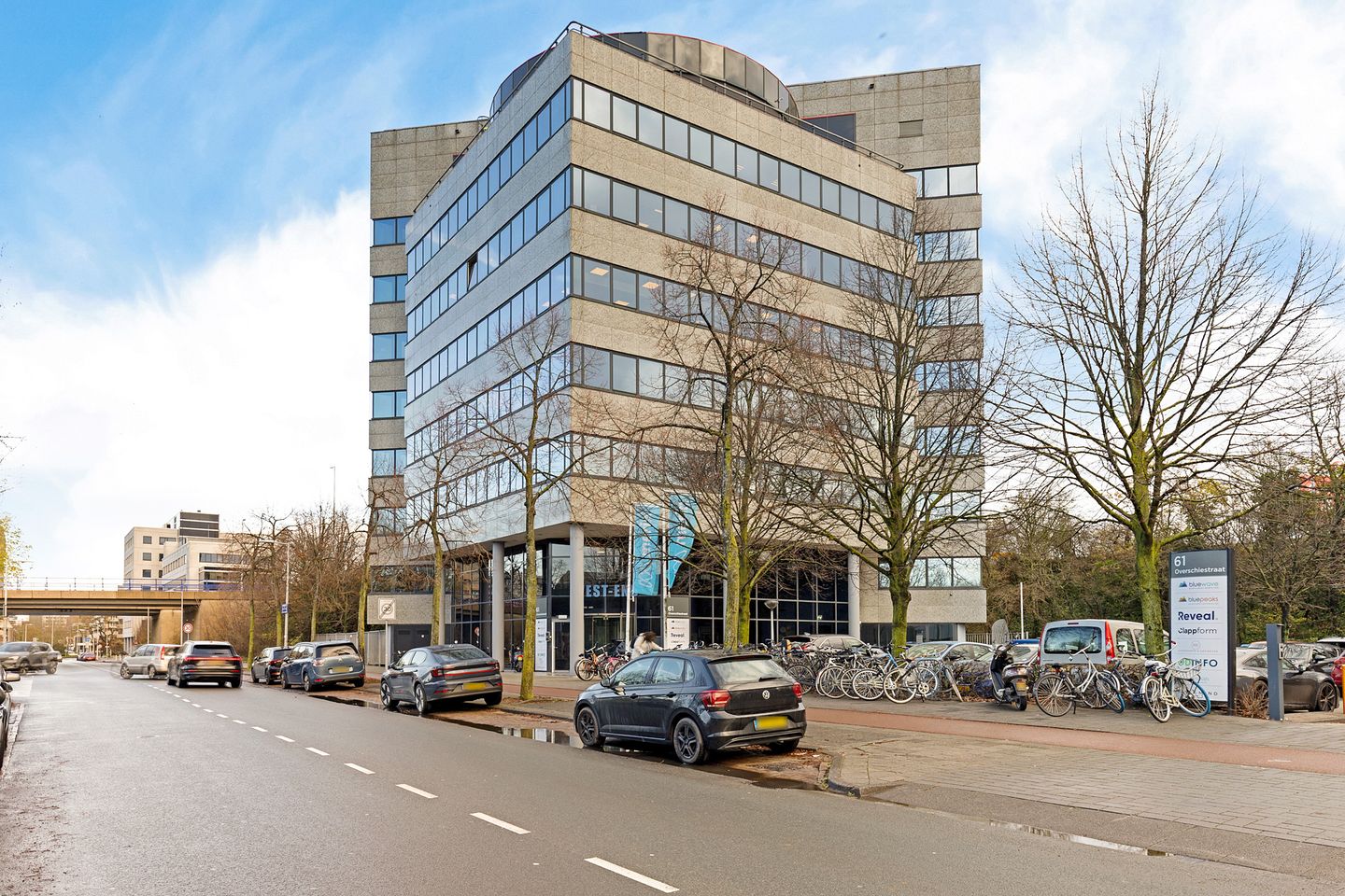 View photo 2 of Overschiestraat 61