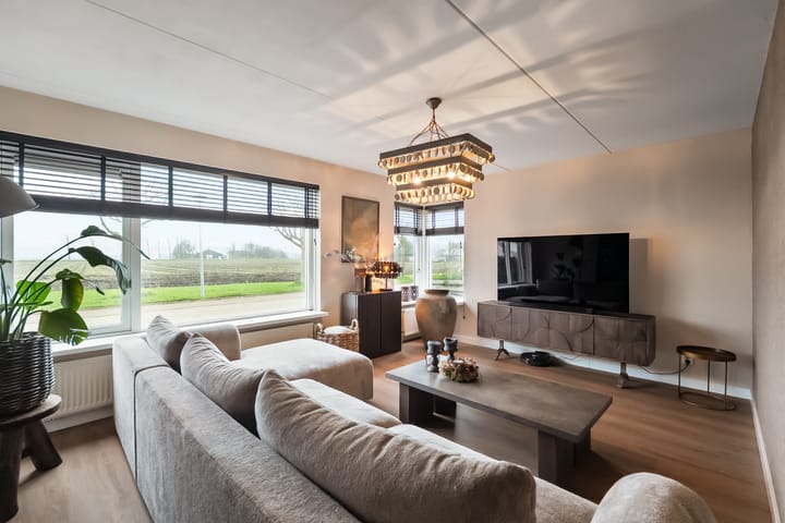 Photo 11 of Sikkel 1