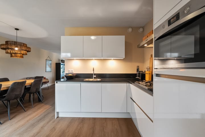 Photo 19 of Sikkel 1