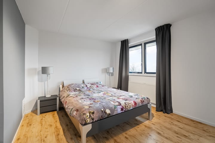 Photo 20 of Sikkel 1