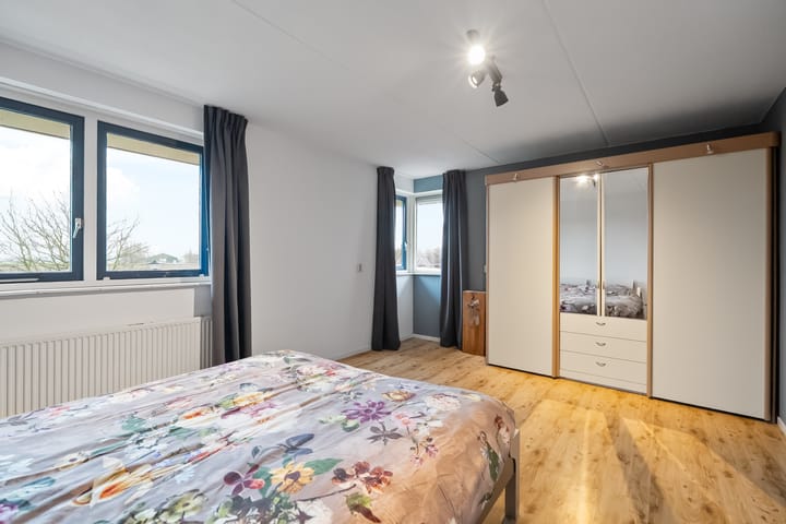 Photo 21 of Sikkel 1