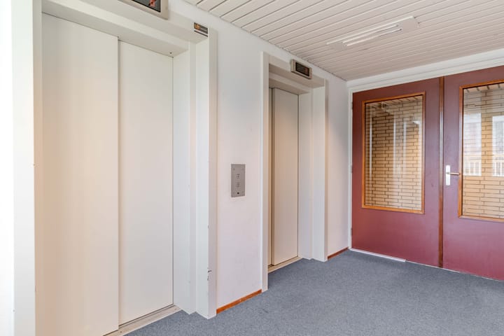 Foto 11 van Gevers Deynootweg 676