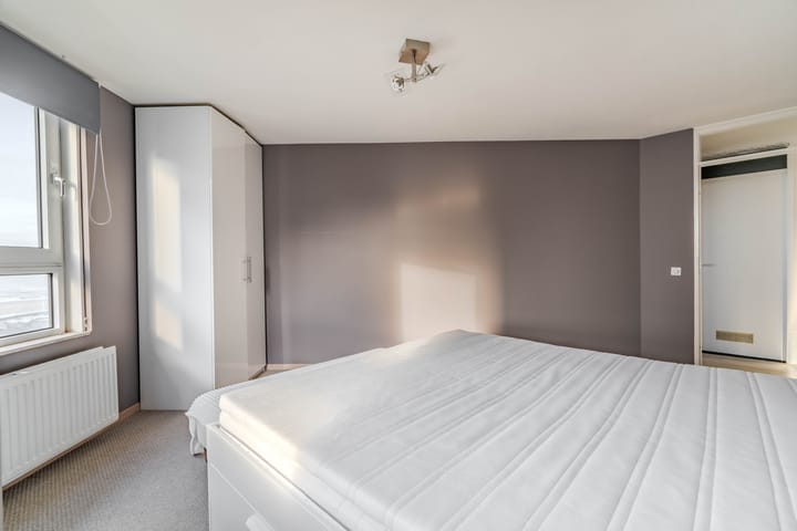 Foto 25 van Gevers Deynootweg 676