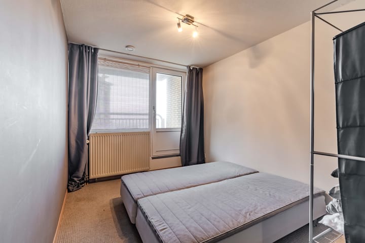 Foto 27 van Gevers Deynootweg 676