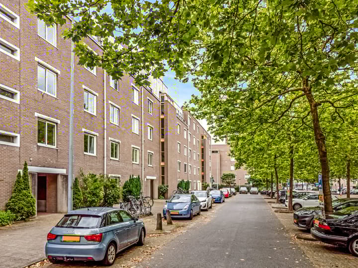 Foto 30 van Arent Janszoon Ernststraat 239