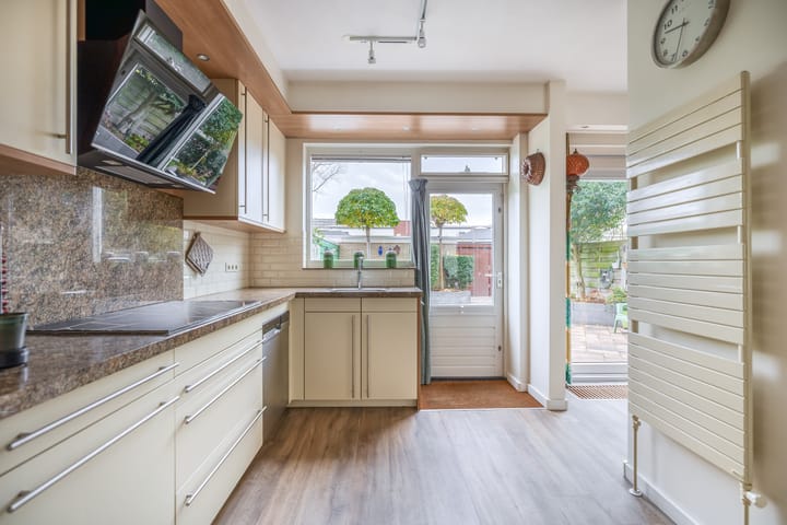 Foto 14 van Loggerstraat 121