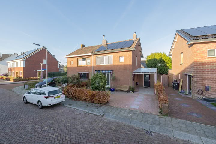 Photo 37 of Michiel de Ruyterstraat 11