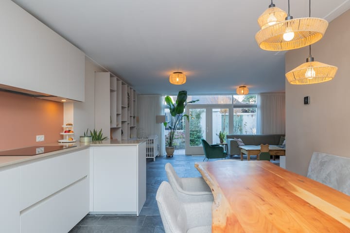 Photo 6 of Michiel de Ruyterstraat 11