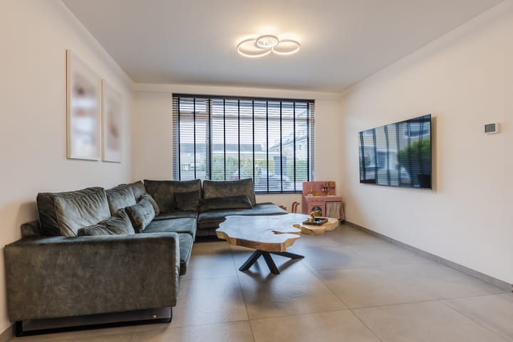 Photo 2 of Bosboomstraat 14