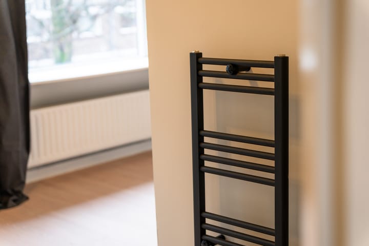 Photo 7 of Naarderstraat 145