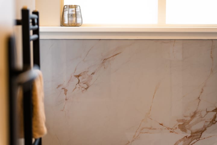 Photo 17 of Naarderstraat 145