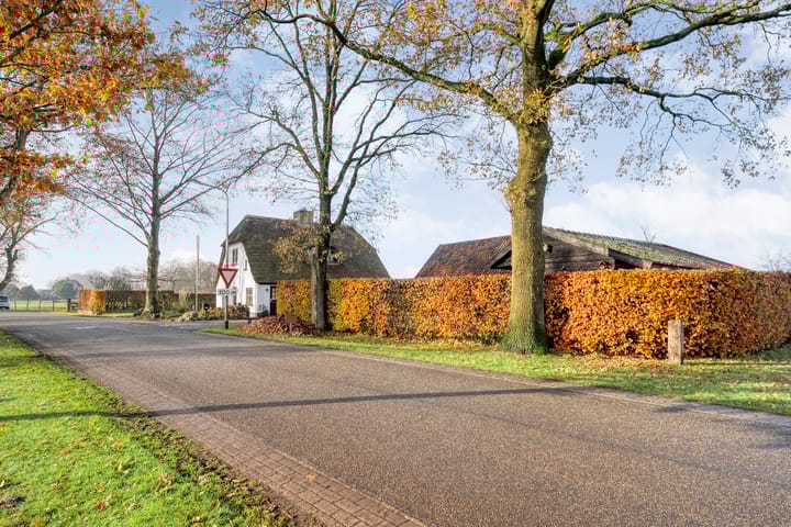 Photo 3 of Achteres 1