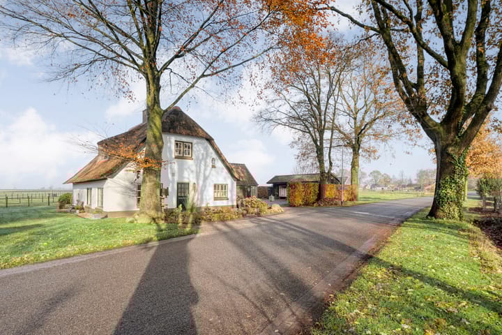 Photo 4 of Achteres 1