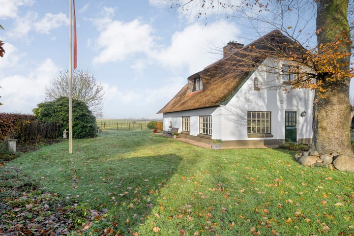 Photo 8 of Achteres 1