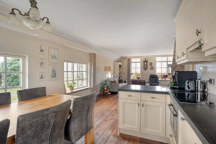 Photo 22 of Achteres 1