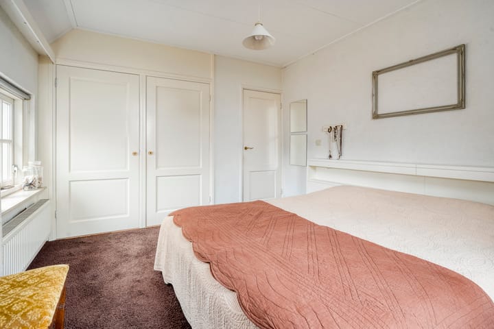 Photo 27 of Achteres 1