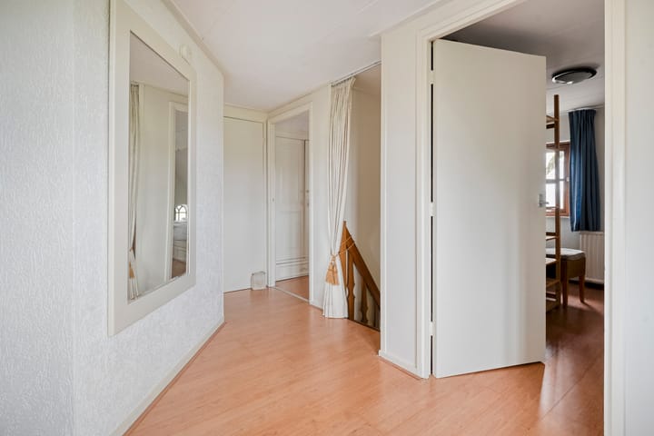 Photo 32 of Achteres 1