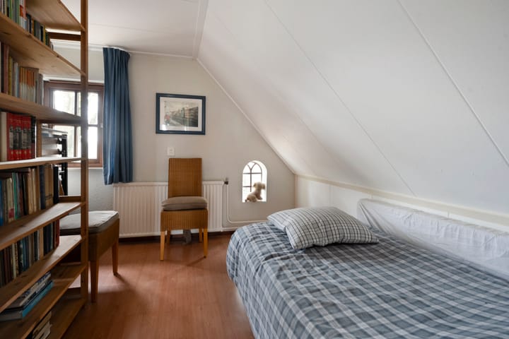 Photo 35 of Achteres 1