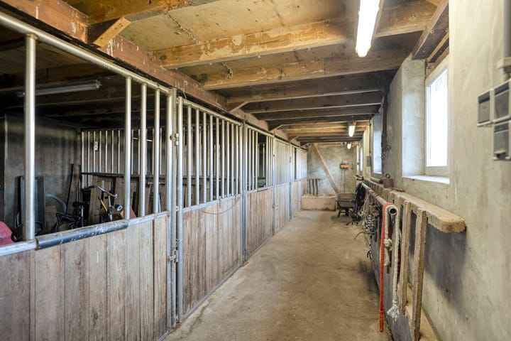 Photo 52 of Achteres 1