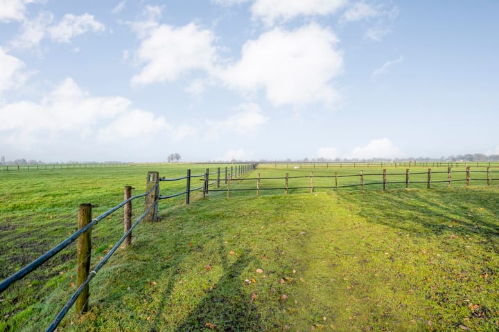 Photo 63 of Achteres 1