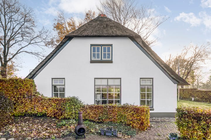 Photo 67 of Achteres 1