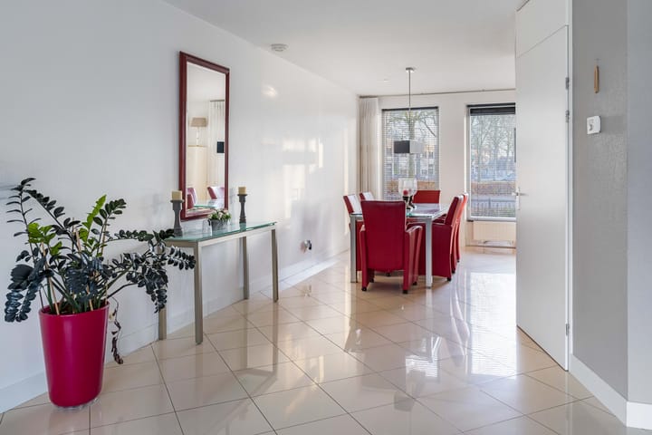 Photo 6 of Eikepage 60