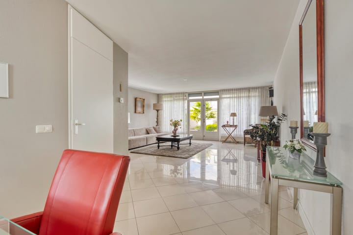 Photo 7 of Eikepage 60