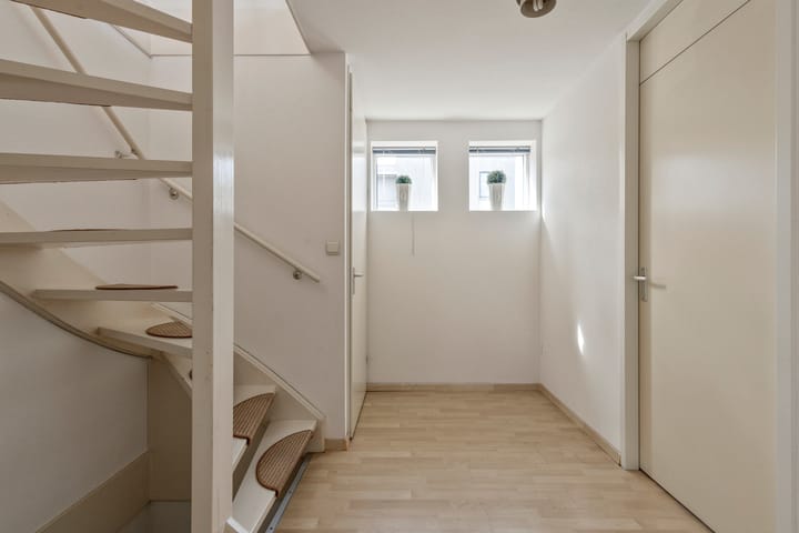 Photo 14 of Eikepage 60