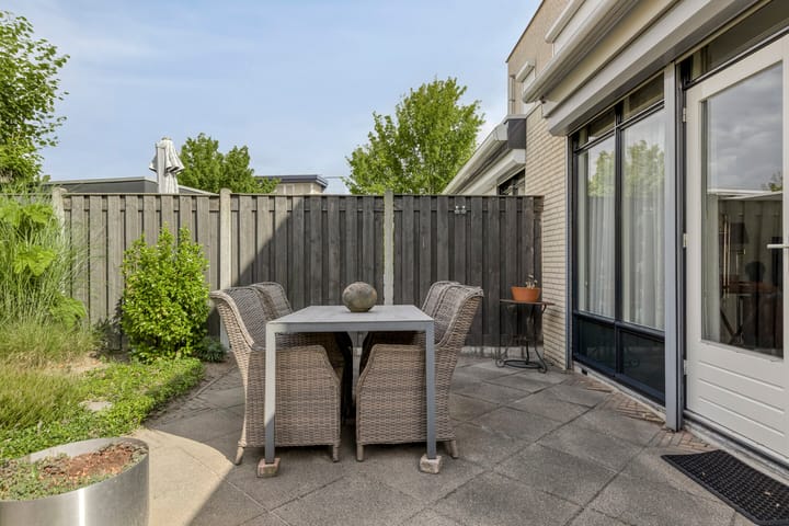 Photo 32 of Eikepage 60