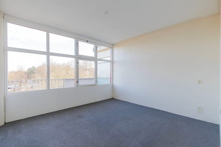 Photo 8 of Zeswegenlaan 242