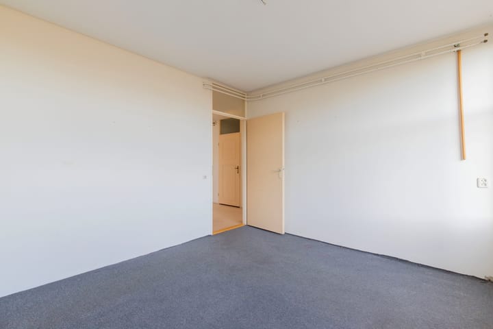 Photo 9 of Zeswegenlaan 242