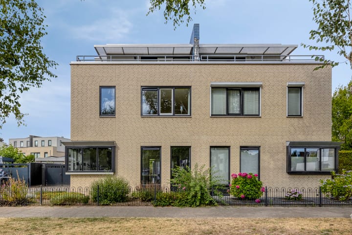 Photo 41 of Eikepage 60