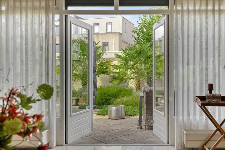 Photo 11 of Eikepage 60