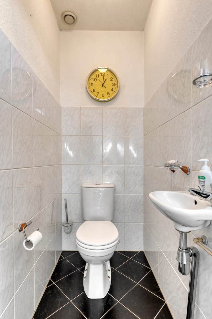 Photo 13 of Eikepage 60