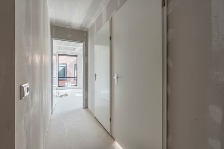 Foto 12 van Raadhuisplein 6