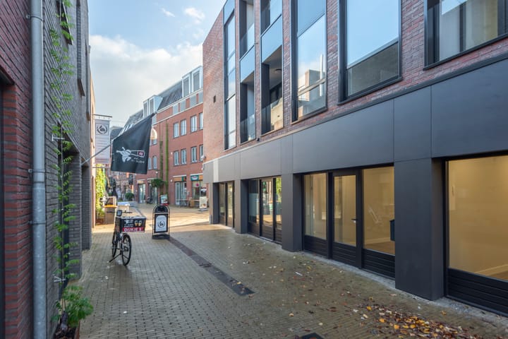 Foto 18 van Raadhuisplein 6