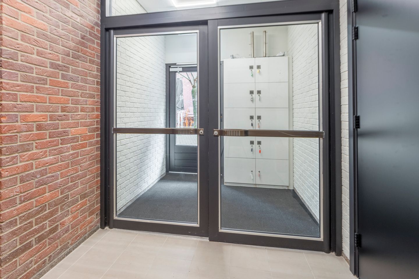 Foto 19 van Raadhuisplein 6-A