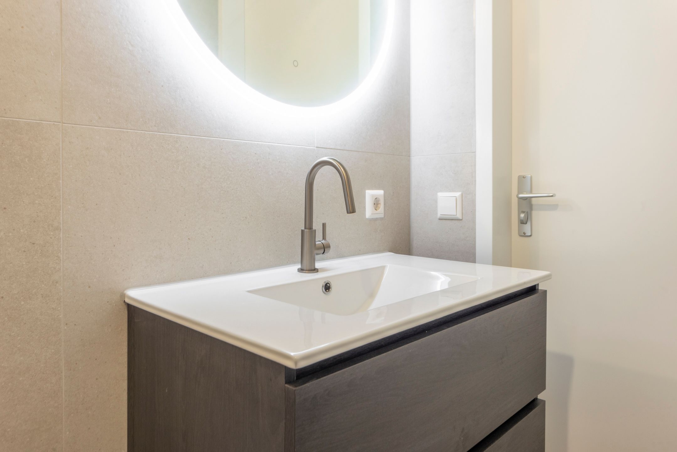 Foto 15 van Raadhuisplein 7