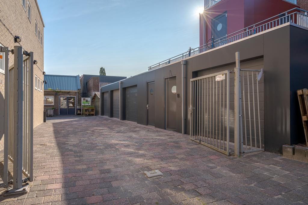 Foto 8 van Moerheimstraat 4-C