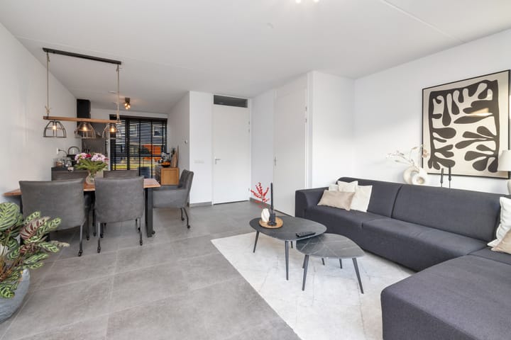 Photo 12 of Paardenbloem 33