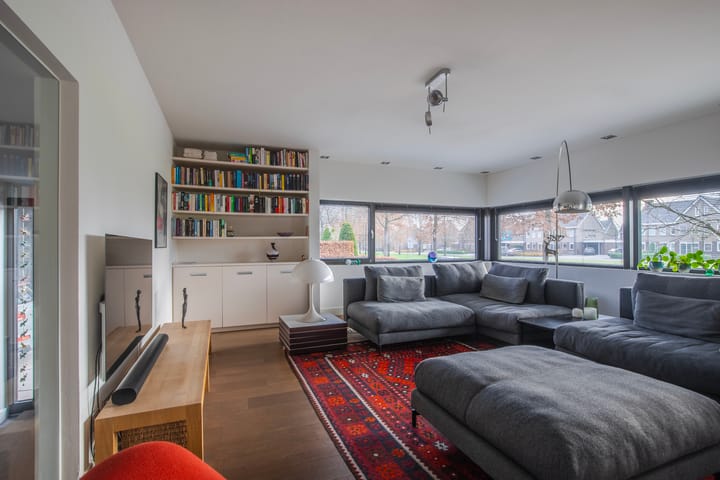 Photo 23 of Morel 22